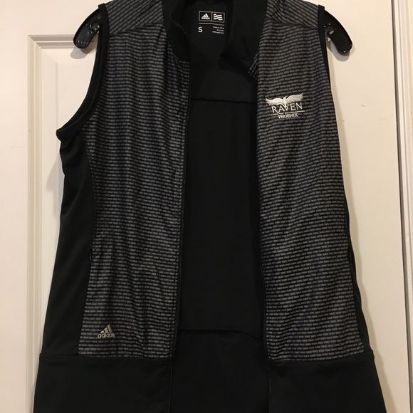 NWOT – WOMEN’S ADIDAS GOLF VEST W/ RAVEN PHOENIX GOLF CLUB LOGO - SMALL - Picture 2 of 9